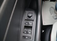 Volkswagen T-Roc CUV / Crossover 1,5 l 110 kw