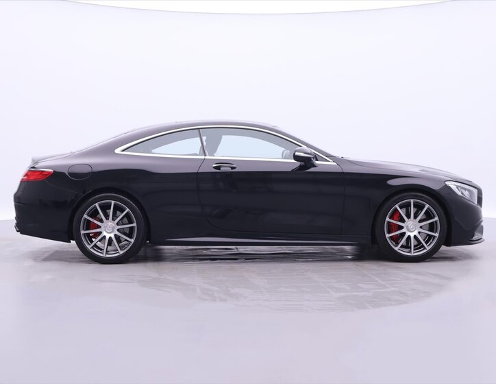 Mercedes-Benz Třídy S Kupé 5,5 l 430 kw