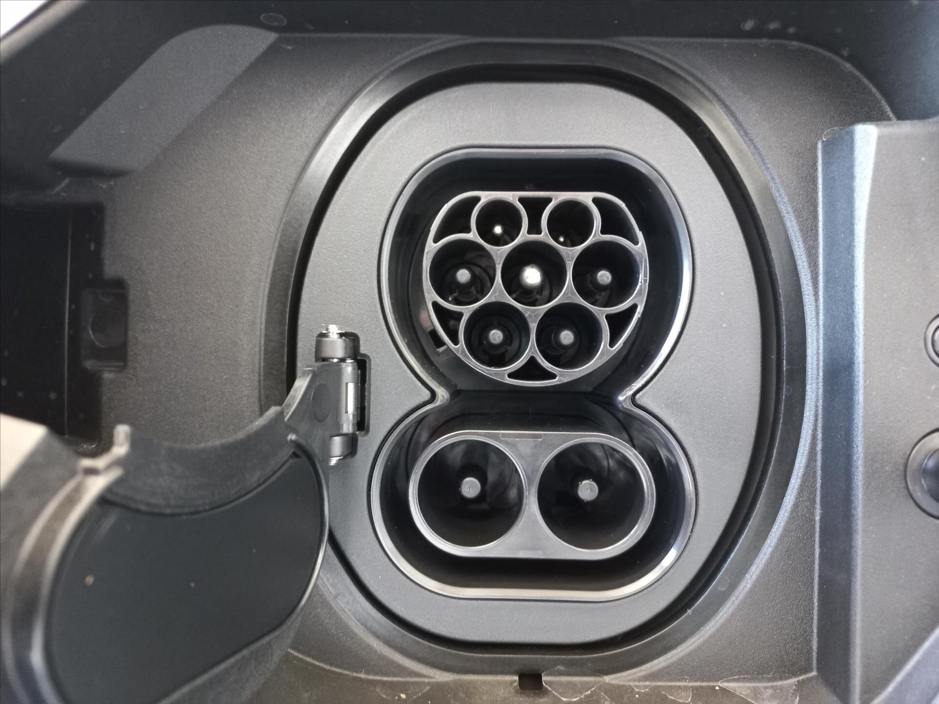 Toyota C-HR CUV / Crossover 2,0 l 0