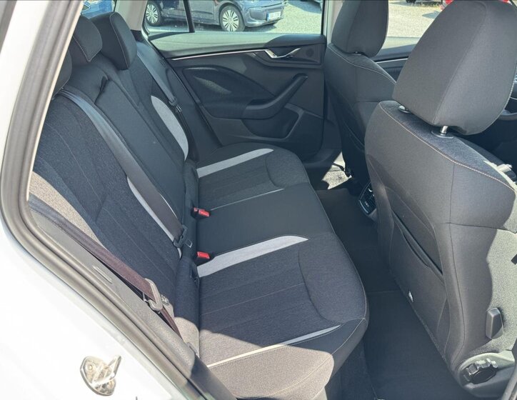 Škoda Kamiq SUV 999,0 85 kw