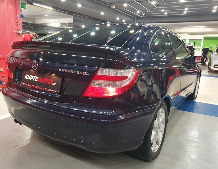 Mercedes-Benz Třídy C Hatchback 1,8 l 105 kw