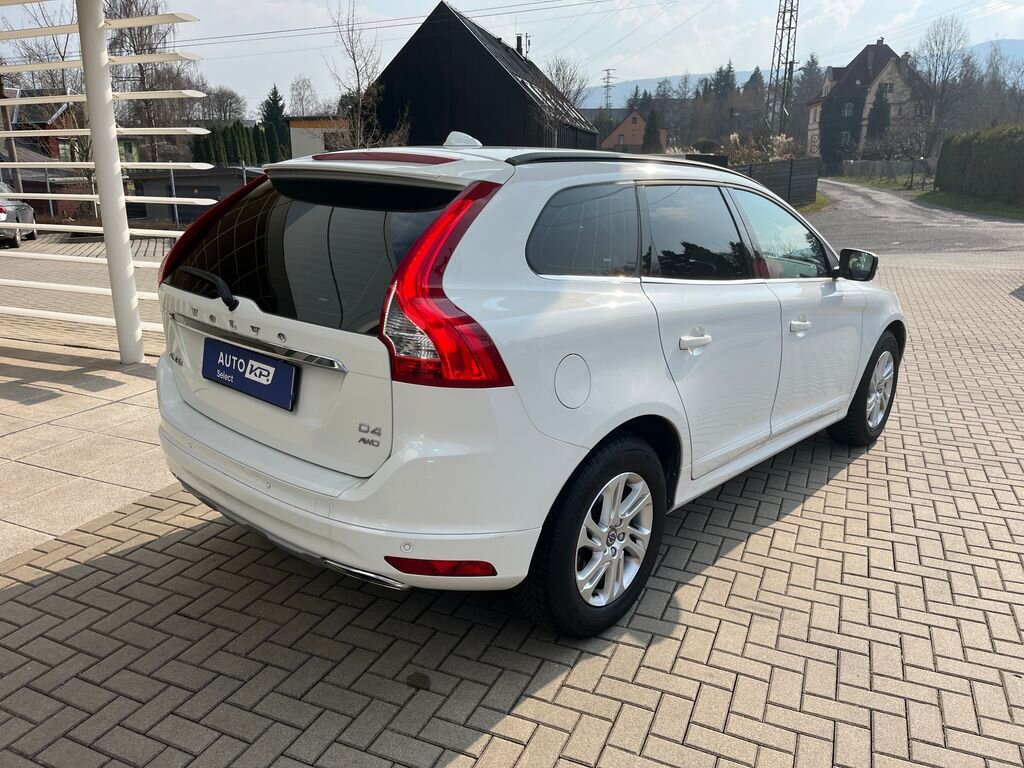 Volvo XC60 SUV / Terénní 2,4 l 140 kw