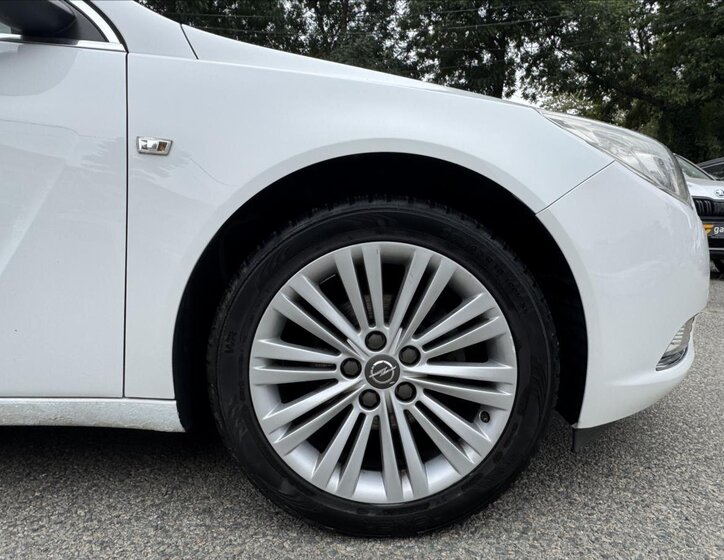 Opel Insignia Kombi 2,0 l 96 kw