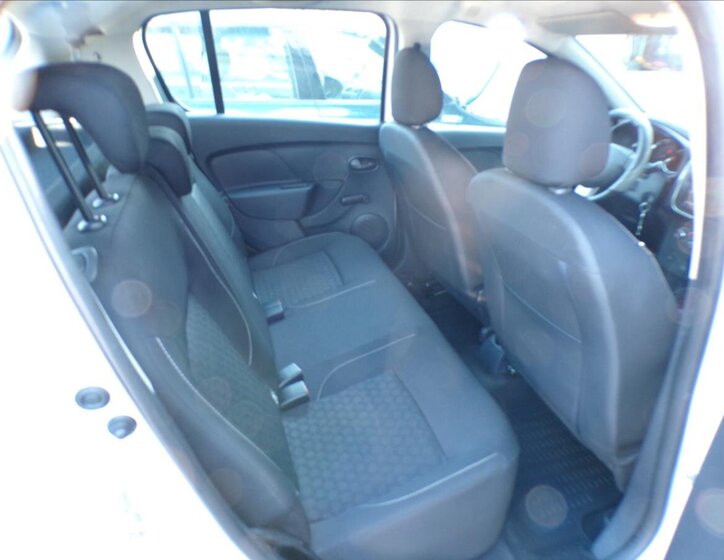 Dacia Sandero Hatchback 1,1 l 54 kw