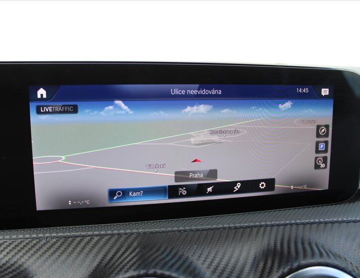 Mercedes-Benz CLA Kombi 1,3 l 193 kw