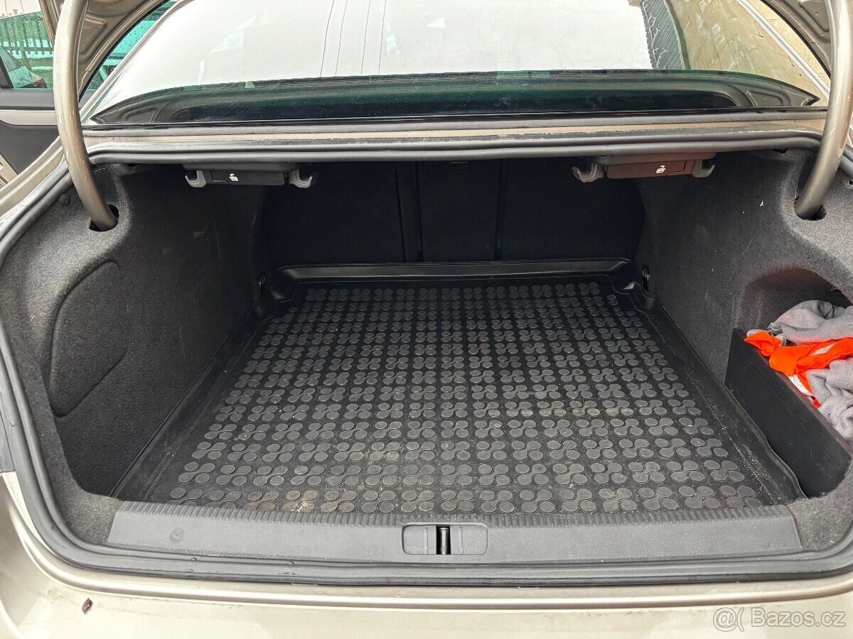 Volkswagen Passat CC Sedan 0,0 103 kw