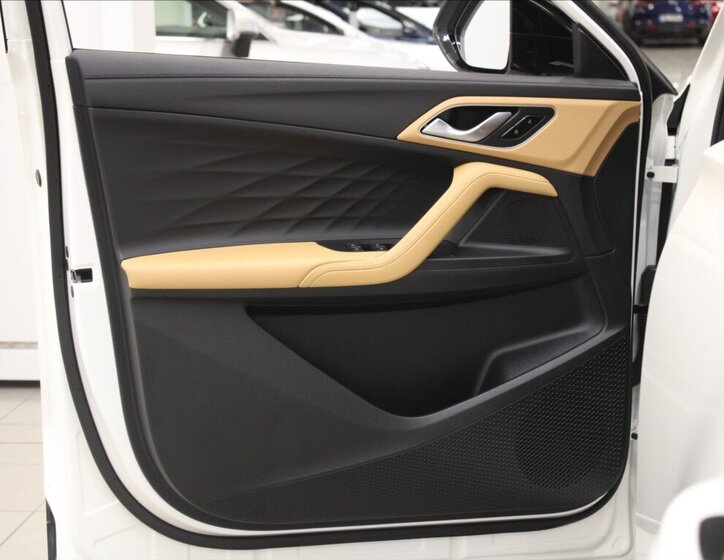 MG HS SUV 1,5 l 125 kw