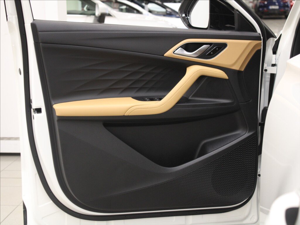 MG HS SUV 1,5 l 125 kw