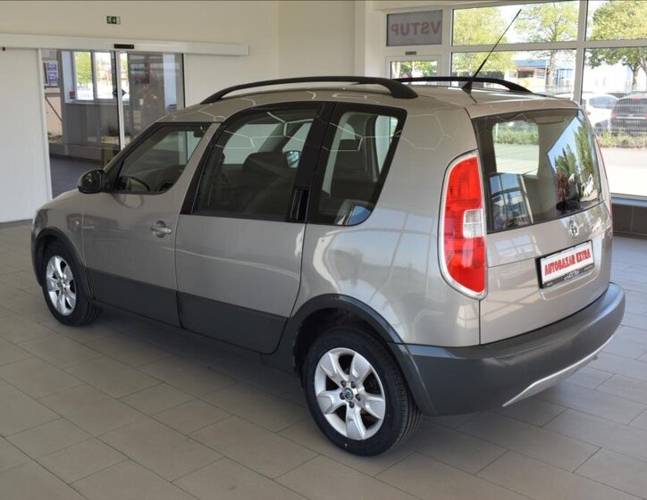 Škoda Roomster Kombi 1,2 l 63 kw