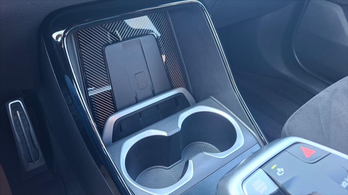 BMW X2 SUV / Terénní 2,0 l 221 kw