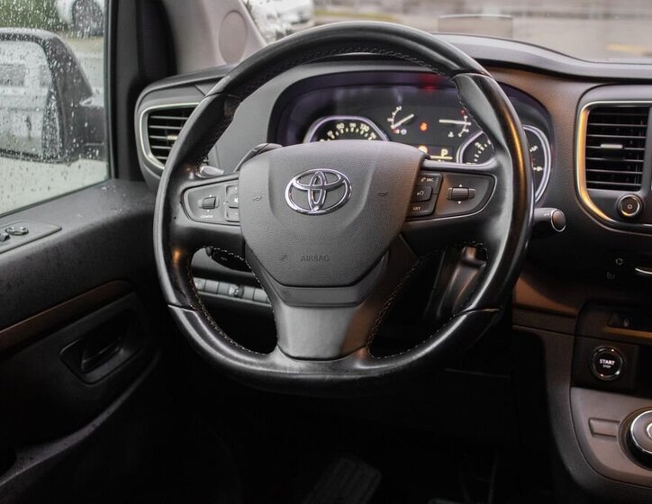 Toyota ProAce 29