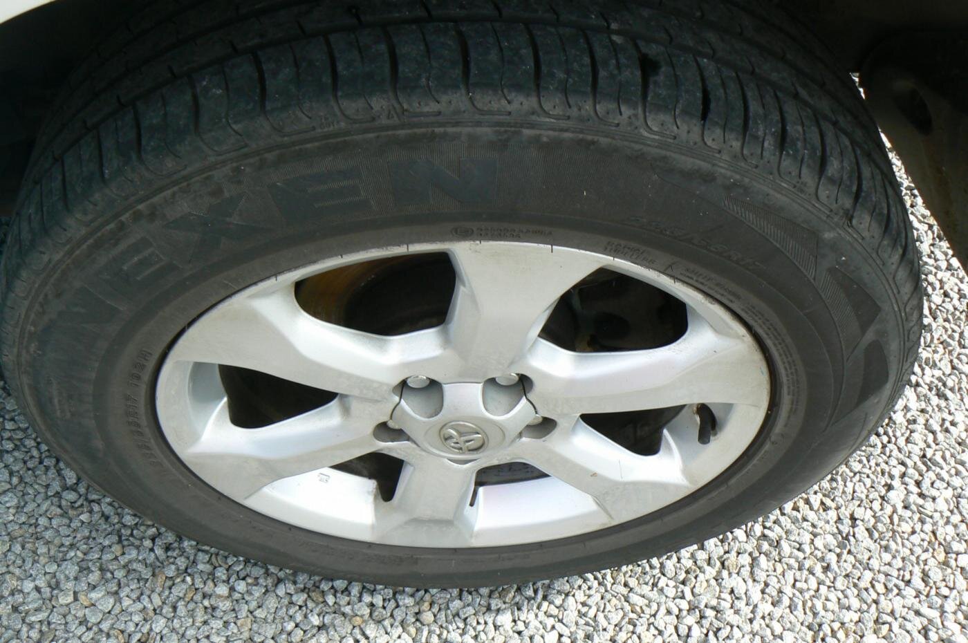 Toyota RAV4 SUV / Terénní 2,2 l 110 kw