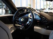 Ferrari Ostatní SUV / Terénní 6,5 l 533 kw