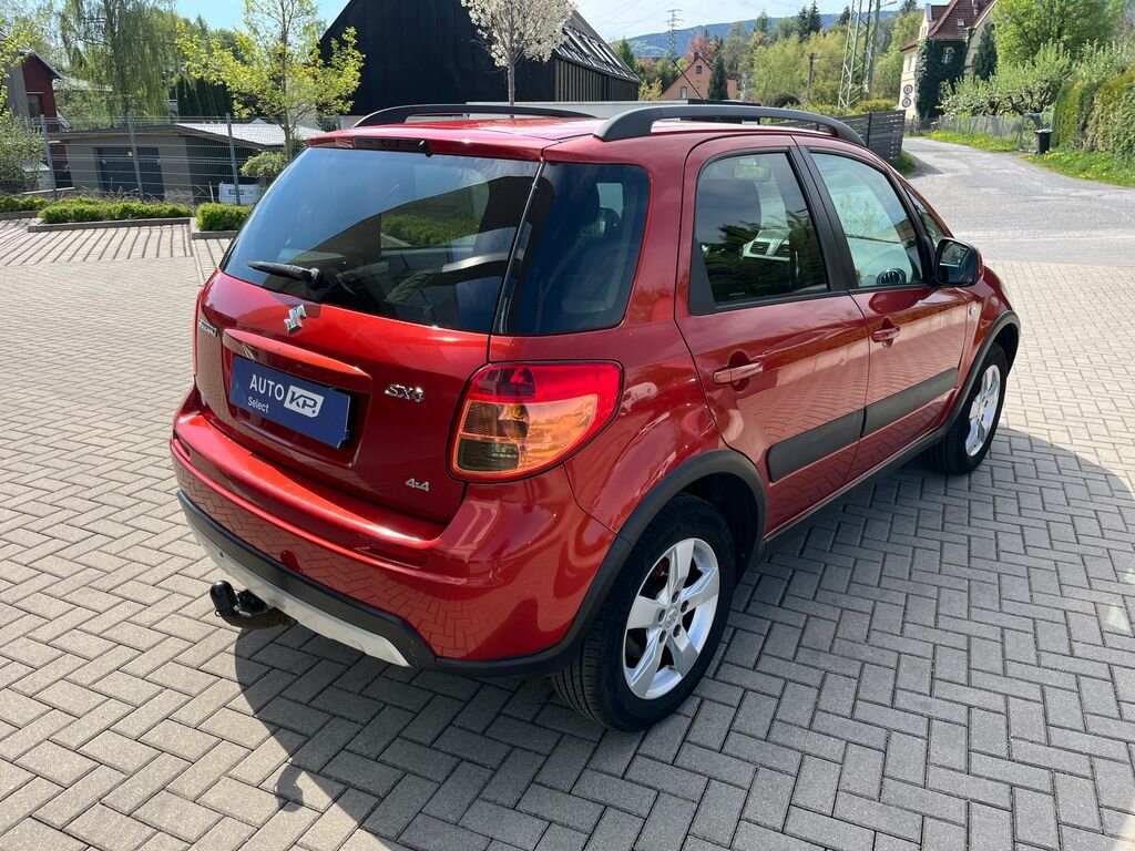 Suzuki SX4 SUV / Terénní 1,6 l 88 kw