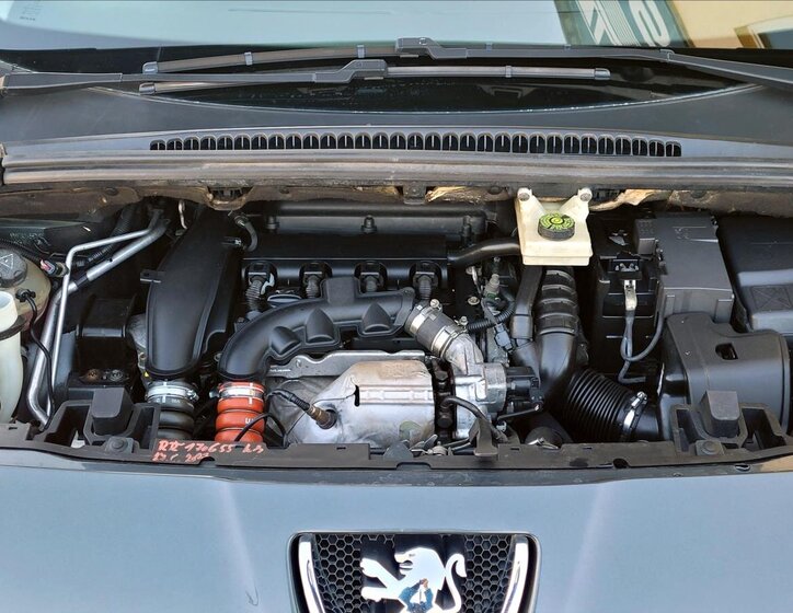 Peugeot 5008 MPV 1,6 l 115 kw