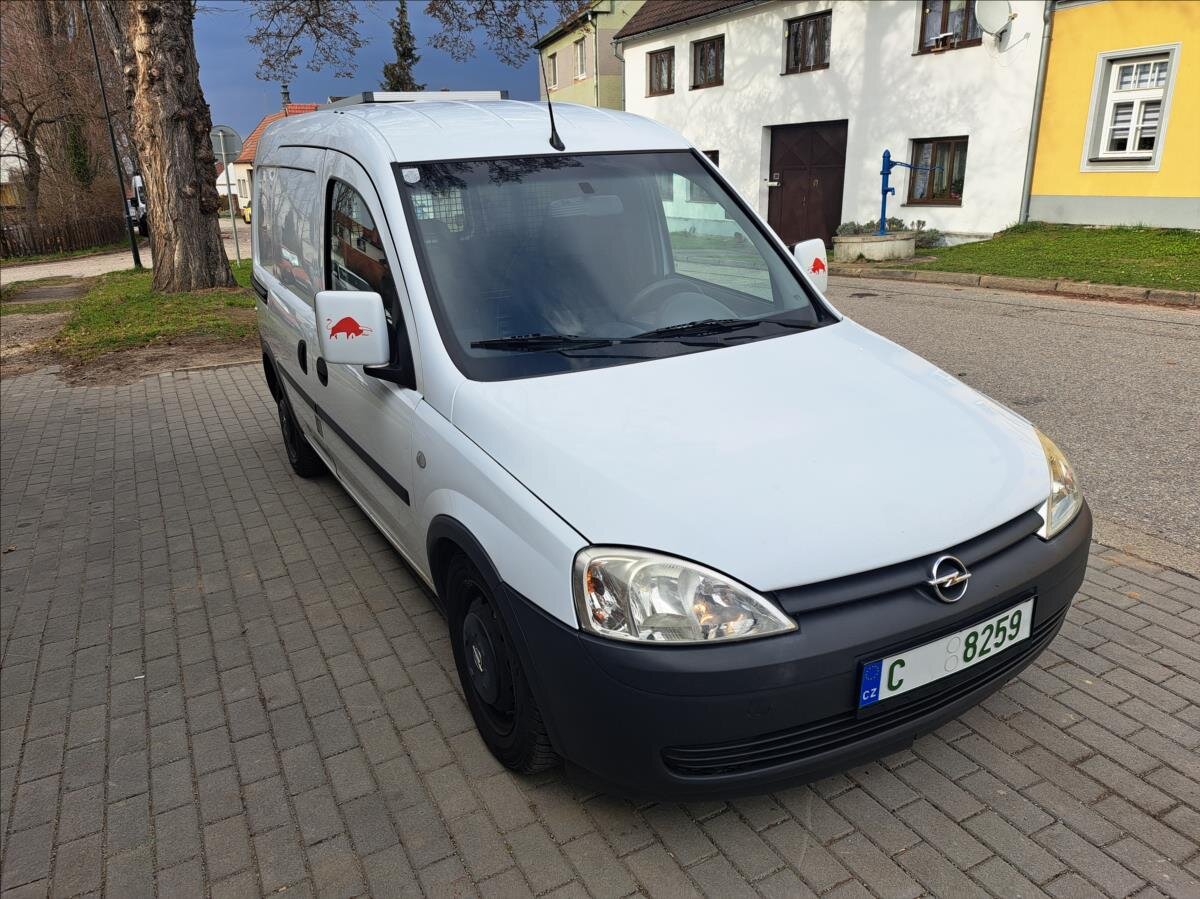Opel Combo Skříň 1,2 l 55 kw