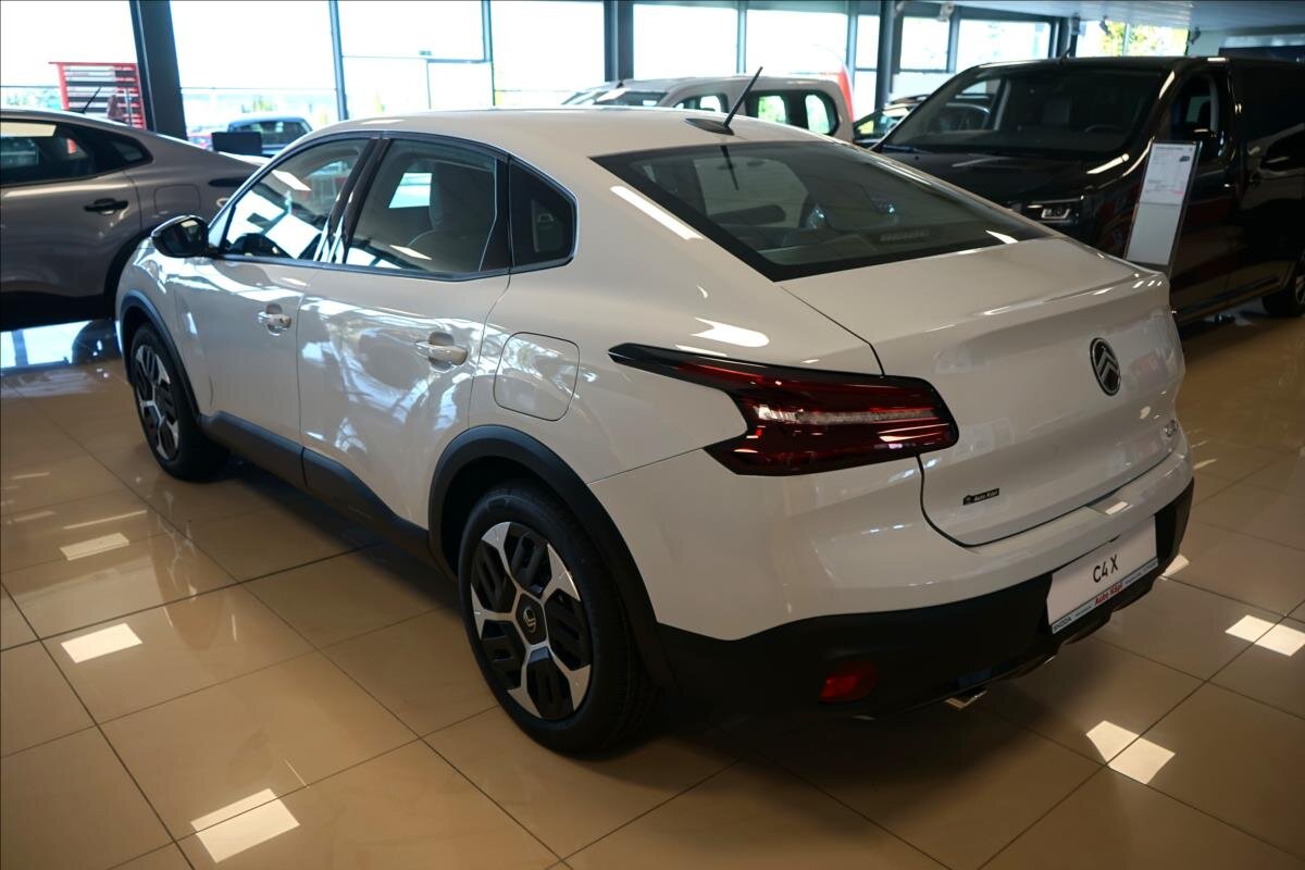 Citroën C4 X