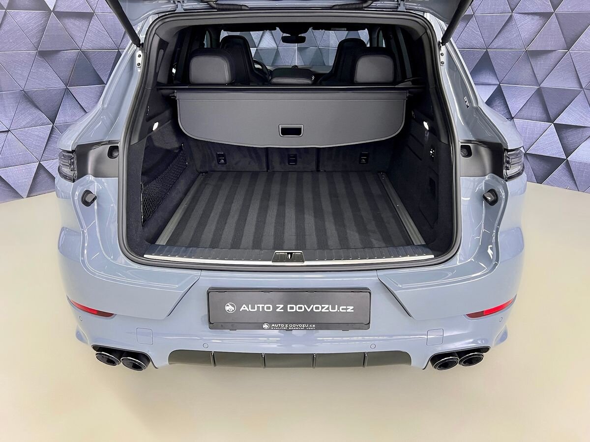 Porsche Cayenne SUV / Terénní 4,0 l 349 kw