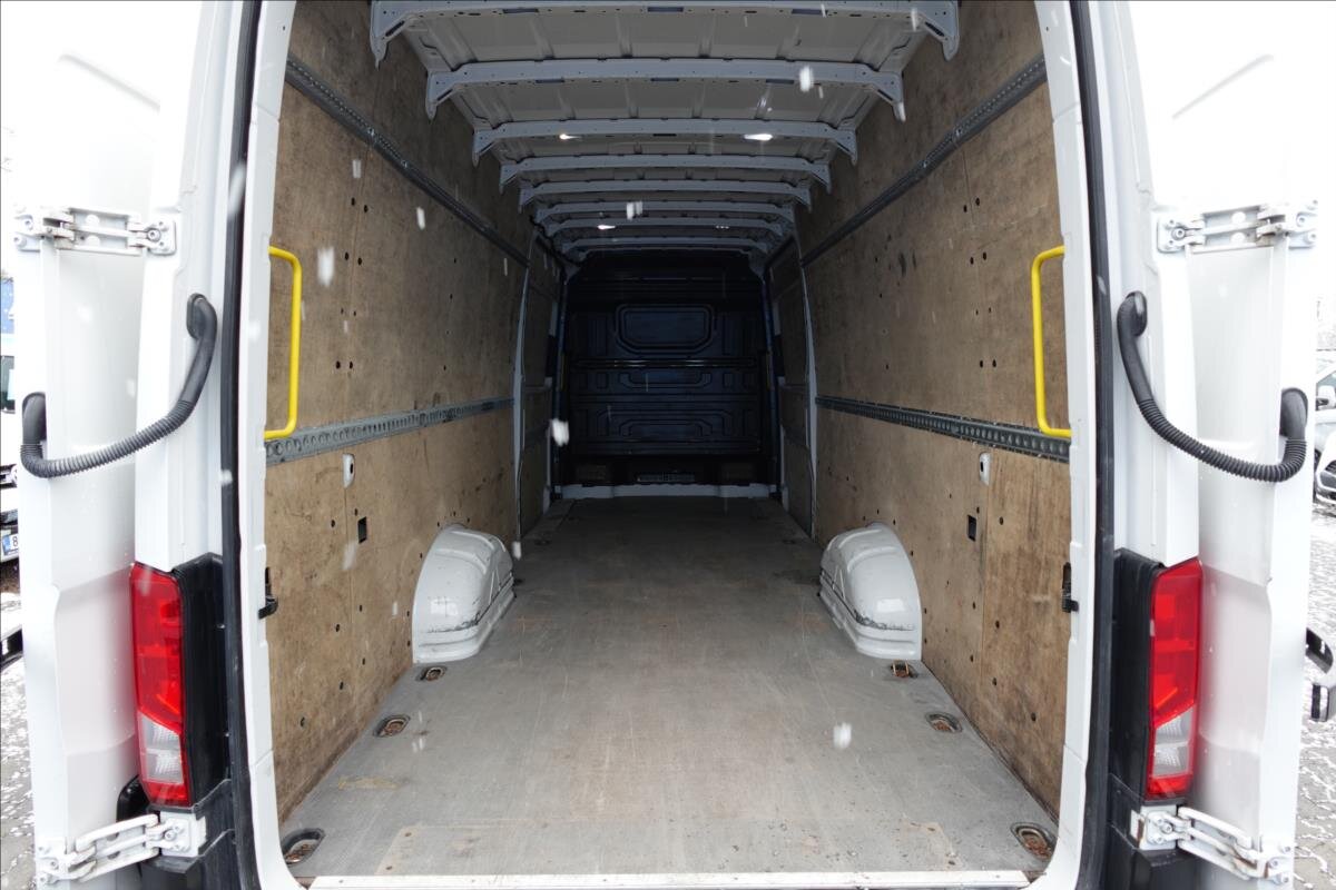 Volkswagen Crafter Ostatní 2,0 l 103 kw