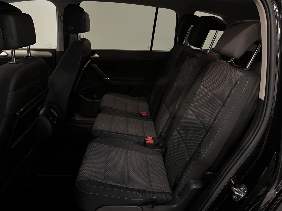 Volkswagen Touran MPV 1,6 l 81 kw