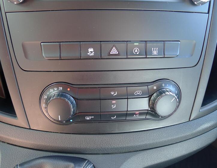 Mercedes-Benz Vito 15