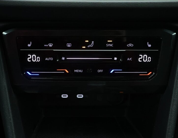 Volkswagen Tiguan SUV / Terénní 1,5 l 96 kw