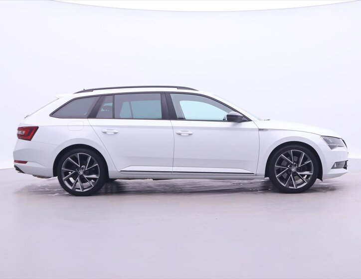 Škoda Superb Kombi 2,0 l 206 kw