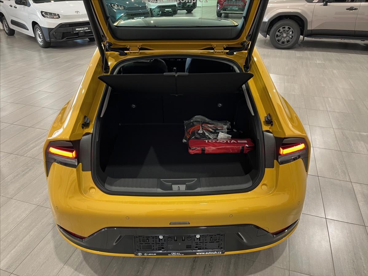 Toyota Prius Liftback 2,0 l 163 kw