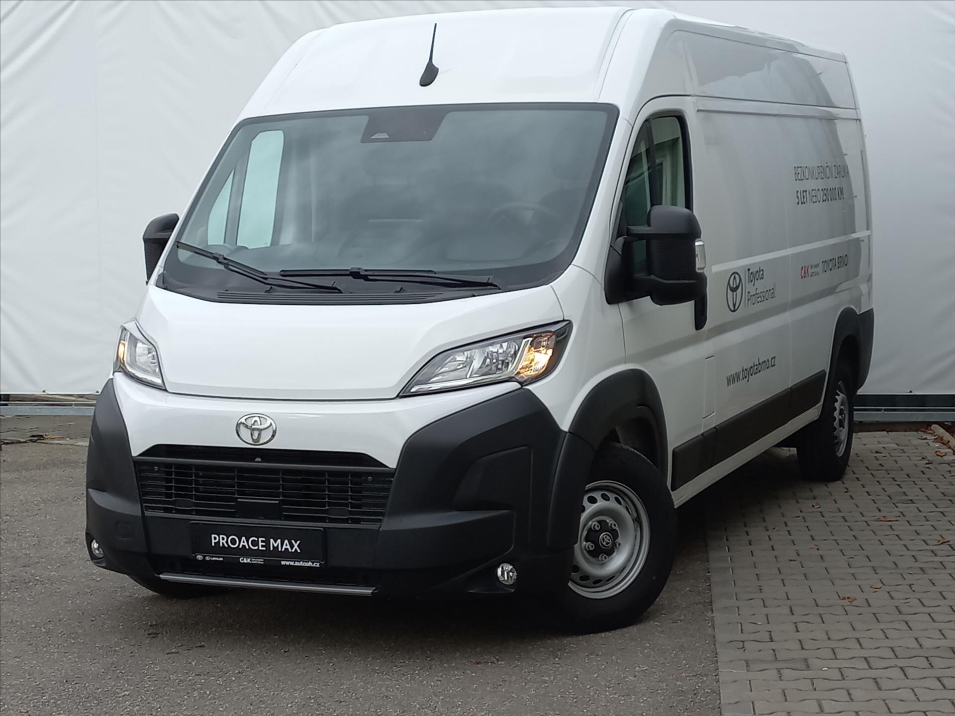 Toyota ProAce VAN-Minibus 2,2 l 103 kw