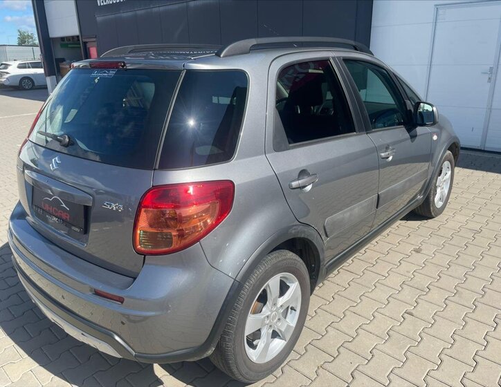 Suzuki SX4 SUV 1,6 l 88 kw