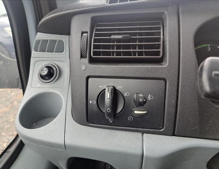 Ford Transit 13
