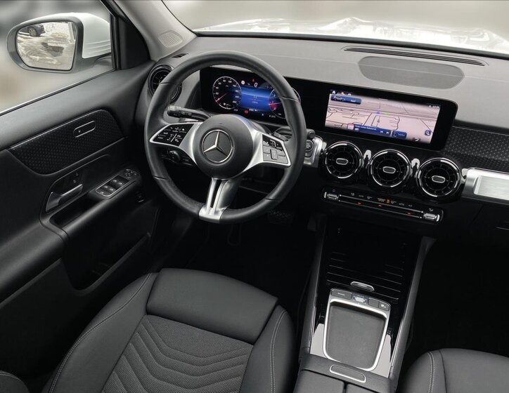 Mercedes-Benz GLB SUV 2,0 l 140 kw