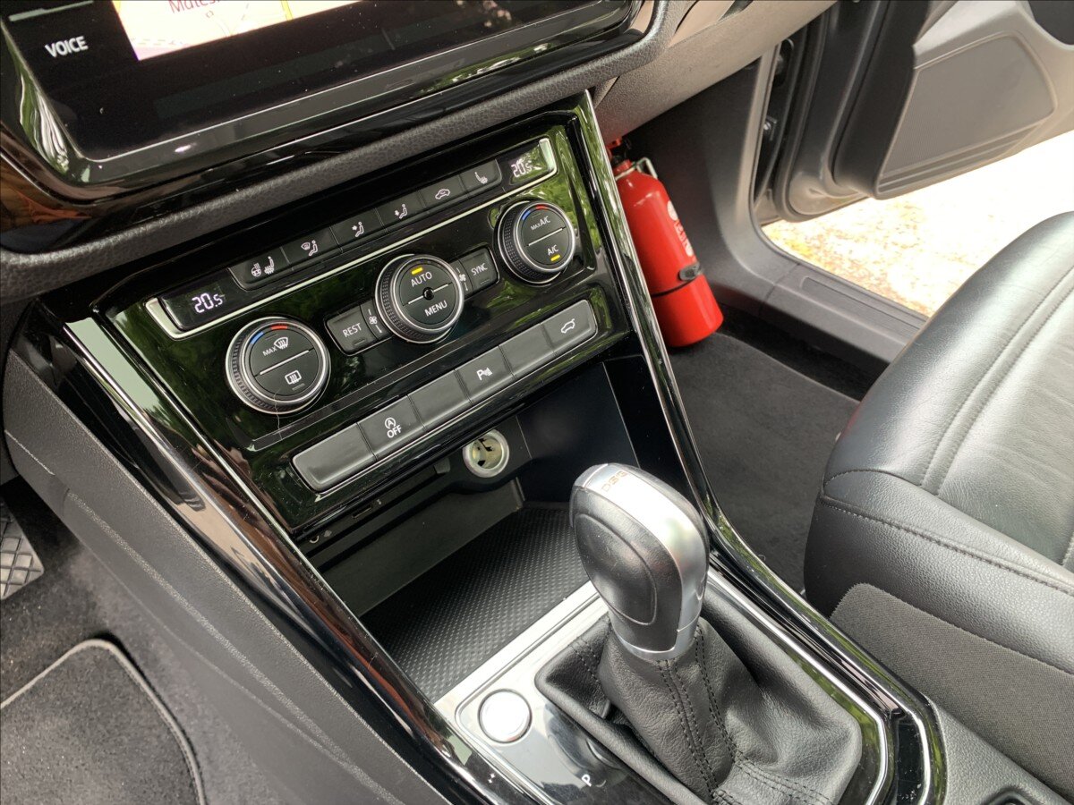 Volkswagen Touran Kombi 1,6 l 85 kw
