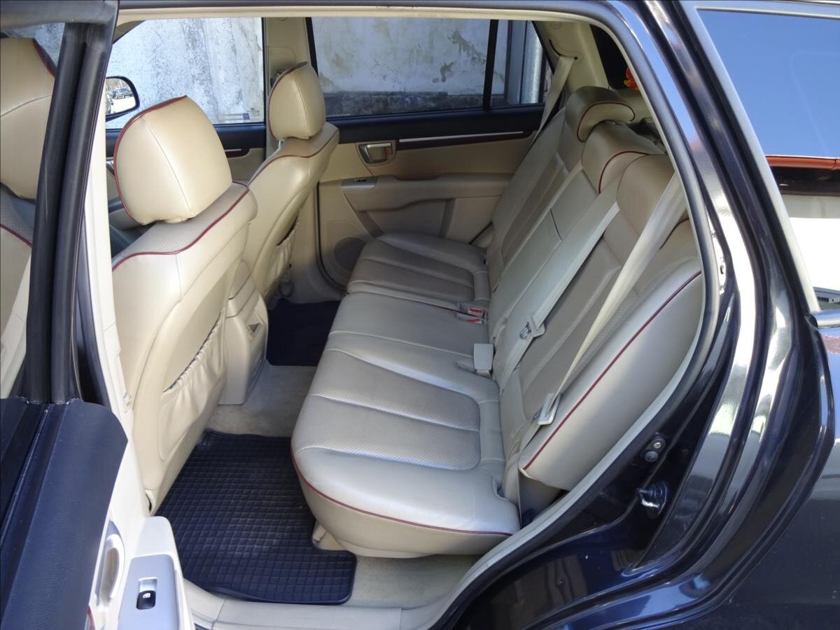 Hyundai Santa Fe SUV / Terénní 2,2 l 114 kw