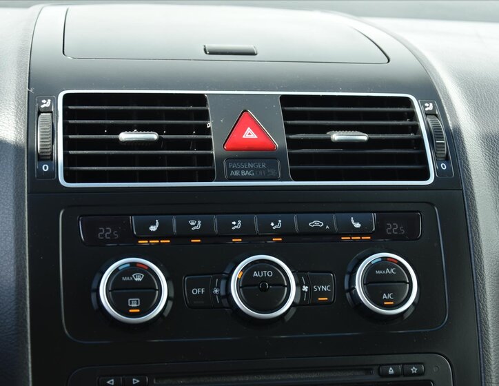 Volkswagen Touran MPV 1,6 l 77 kw