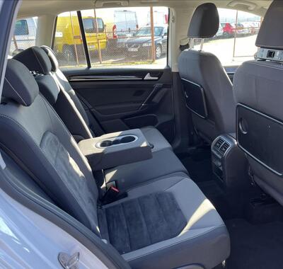 Volkswagen Golf Sportsvan 12