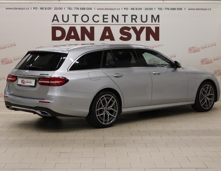 Mercedes-Benz Třídy E 4