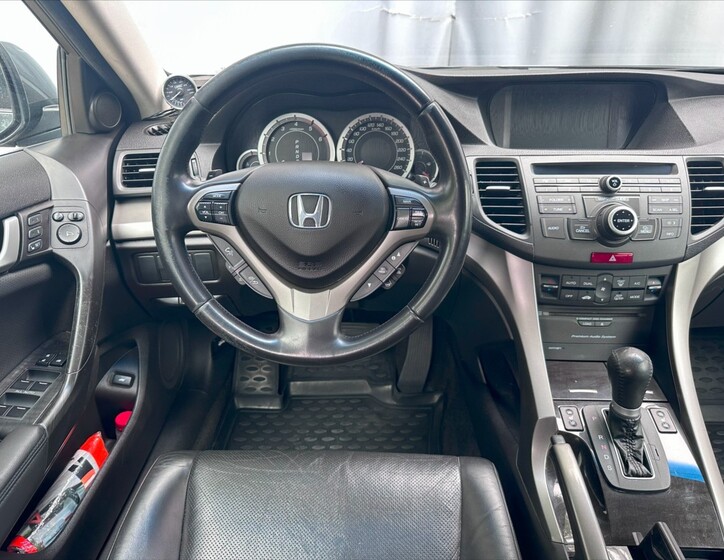 Honda Accord 18