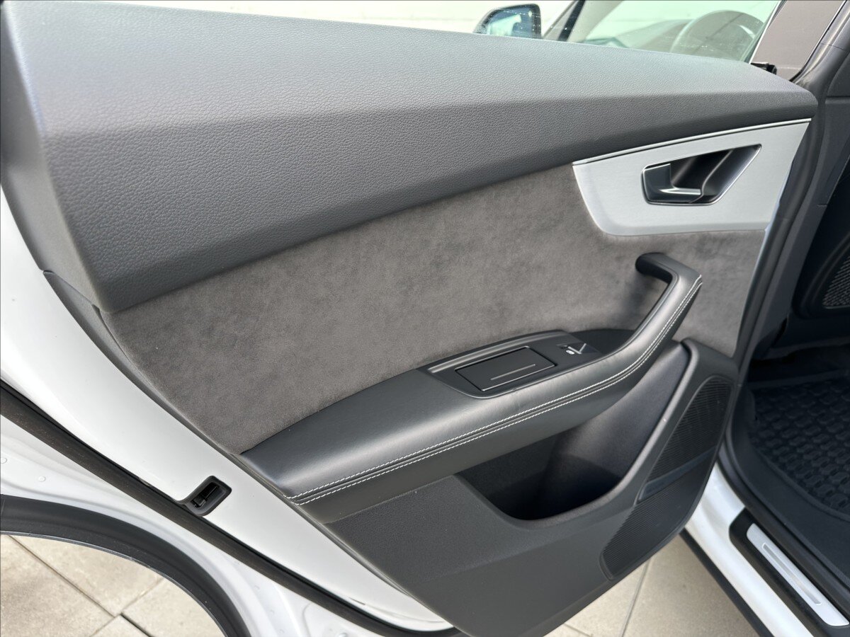 Audi SQ8 SUV / Terénní 4,0 l 320 kw