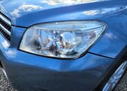 Toyota RAV4 SUV / Terénní 2,2 l 100 kw