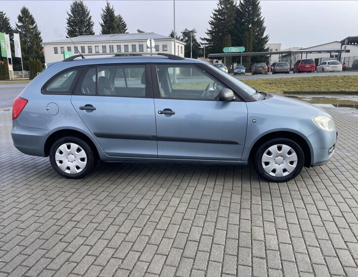 Škoda Fabia 33