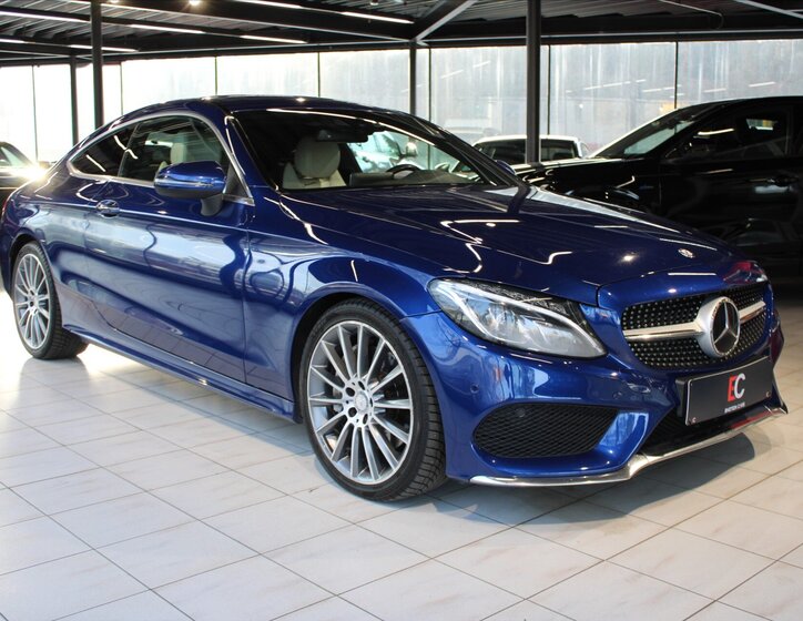 Mercedes-Benz Třídy C Kupé 2,1 l 150 kw