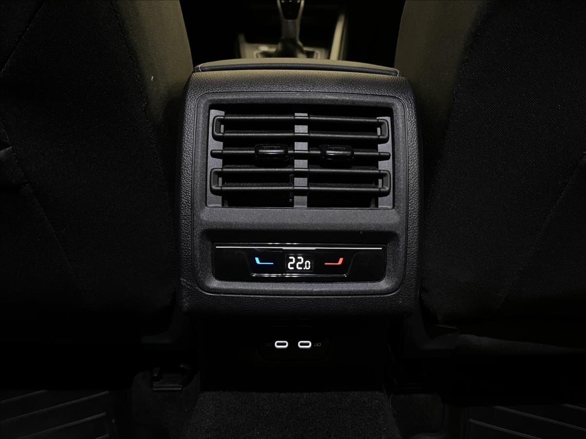 Volkswagen Golf Kombi 1,5 l 110 kw