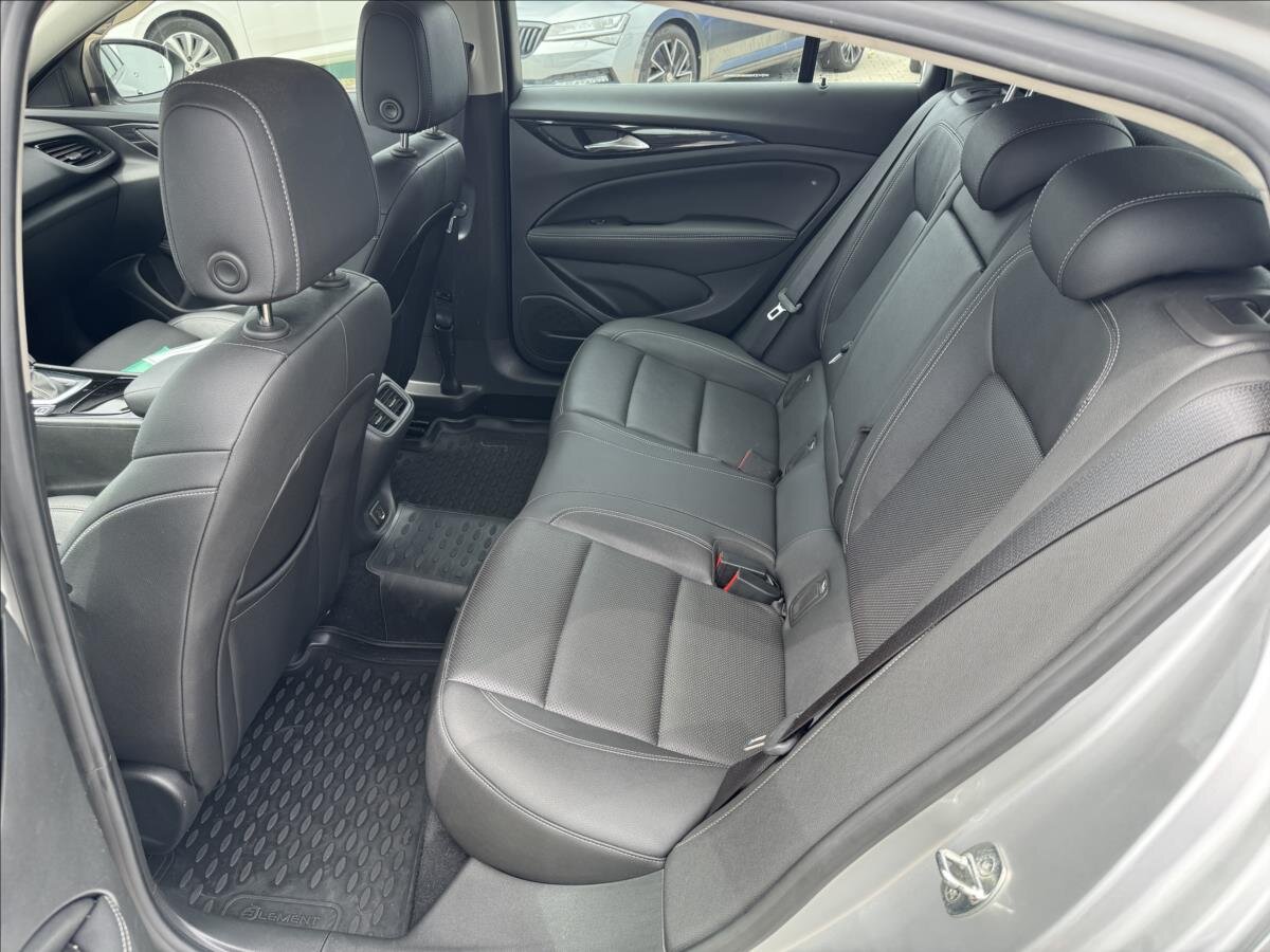 Opel Insignia Liftback 2,0 l 125 kw