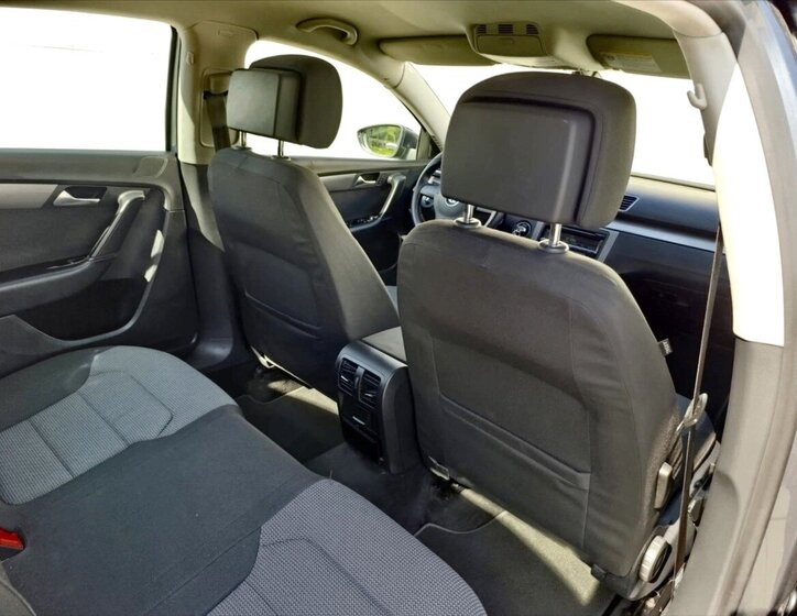 Volkswagen Passat Sedan 1,4 l 110 kw