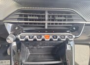 Peugeot 208 Hatchback 1,2 l 74 kw