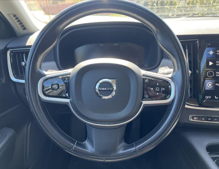 Volvo V90 Kombi 2,0 l 145 kw