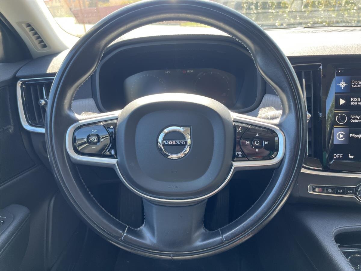 Volvo V90 Kombi 2,0 l 145 kw