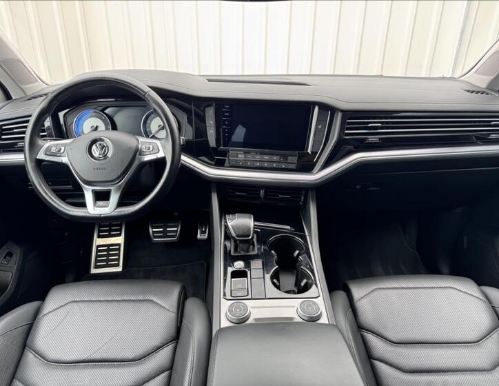 Volkswagen Touareg 25