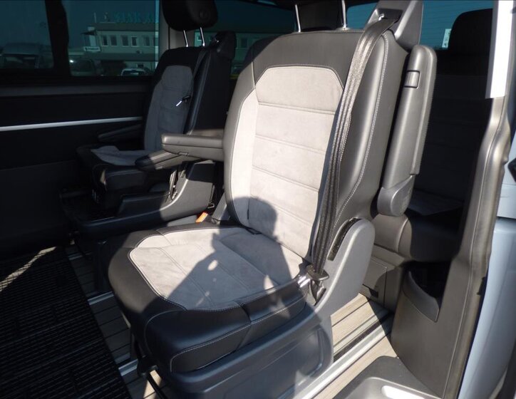 Volkswagen Multivan Kombi 2,0 l 150 kw